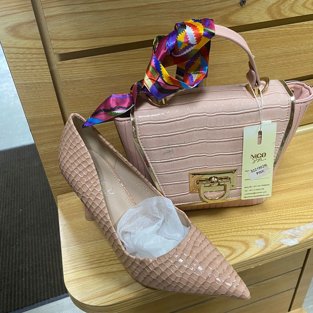 Beige Textured Handbag and Heels Set